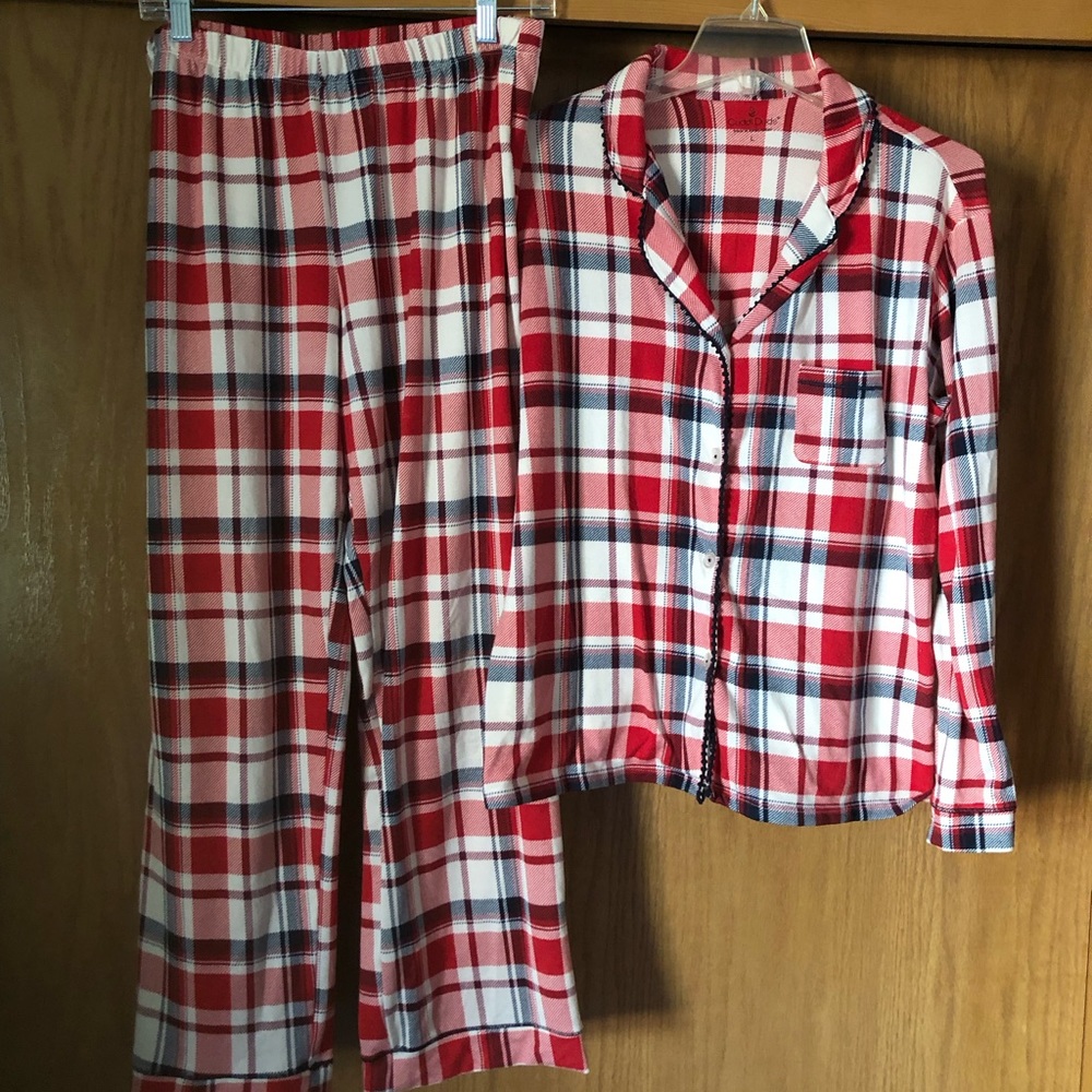 Cuddles duds size large Jammie’s